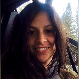 Meet your Posher, Cait